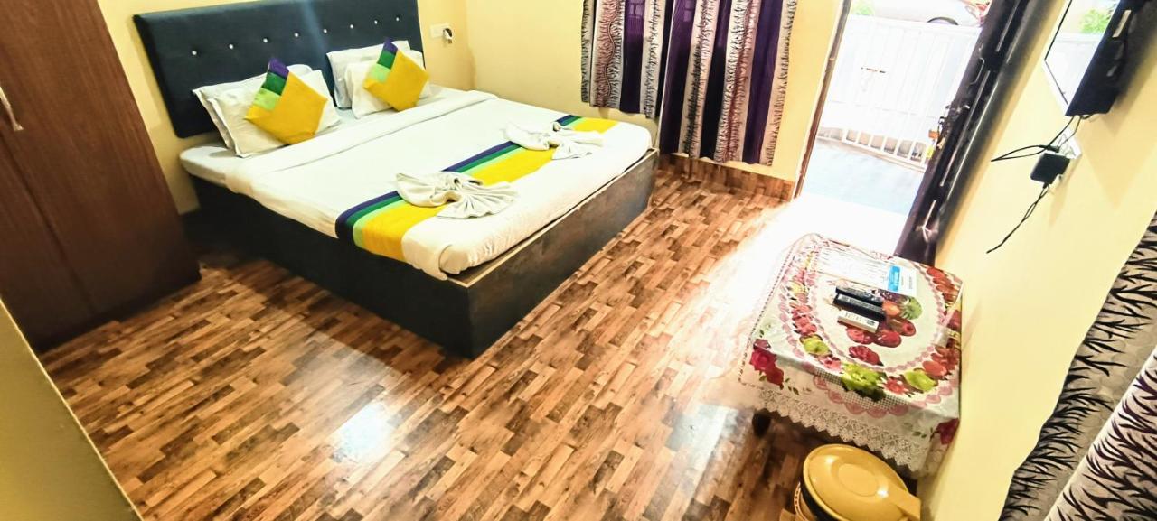 Готель Jack'S Calangute Place Екстер'єр фото